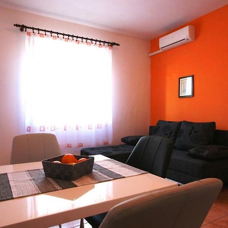 Vesna Apartment 普拉 外观 照片